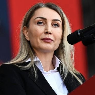 1be864de1d0e4f8e3d1b83c7f9d0740b