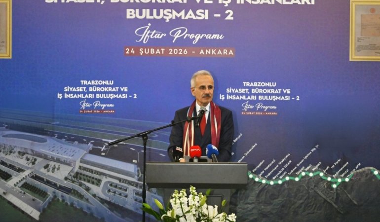 Bakan Uraloğlu: Trabzon-Samsun arası hızlı trenle 2 saate düşecek