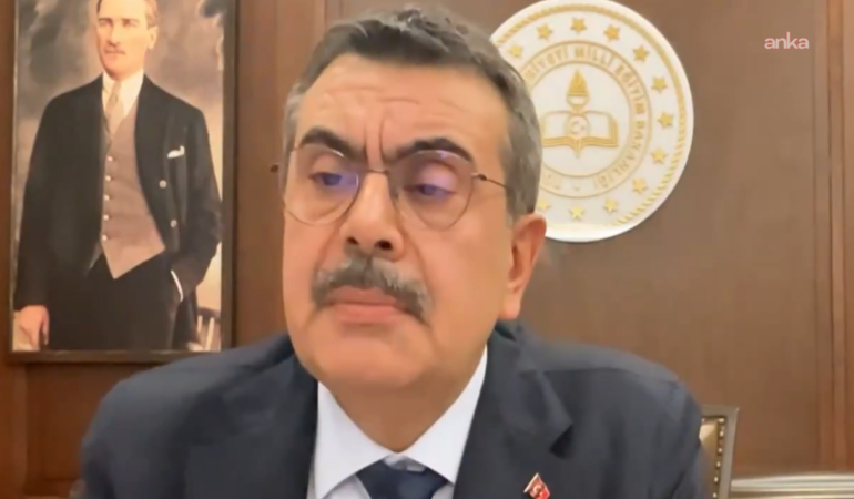 Bakan Tekin’den ‘Laiklik bildirisi’ne yanıt: Bunların dertleri laiklik değil, İslam