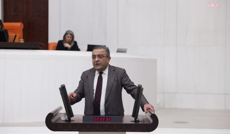 Sezgin Tanrıkulu’dan Abdulkadir Uraloğlu’na: “Köprü ve otoyolların özelleştirilmesi sürecinin kamuoyuna açıklanması planlanmakta mıdır”