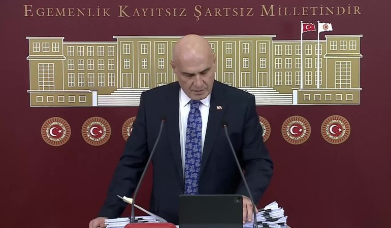 Turhan Çömez: Ülkenin gündemi açlık, sefalet, borç, üretim, istihdam, yatırım, ihracat olması gerekirken, 28 Şubat da 28 Şubat, ilahi de ilahi