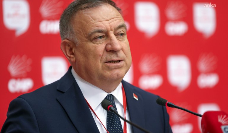 Tanju Özcan’ın gözaltına alınmasına tepki… Gökan Zeybek: “Öğrenciye burs vermenin karşılığı gözaltı oluyor”