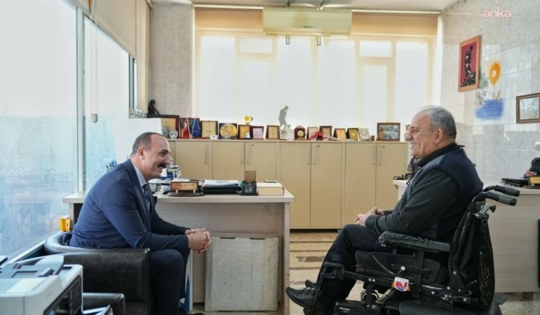 Konyaaltı Belediye Başkanı Kotan, Türkiye Sakatlar Derneği Antalya Şubesi’ni ziyaret etti