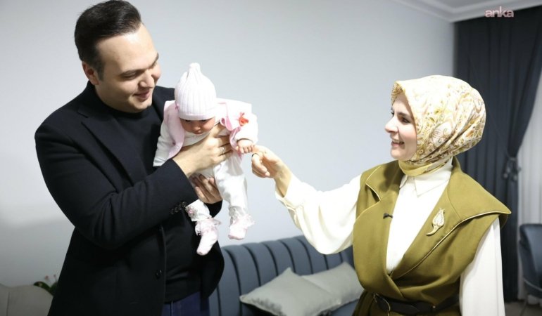 Bakan Göktaş, iftarını Muzaffer-Melike Aktaş çiftinin evinde yaptı