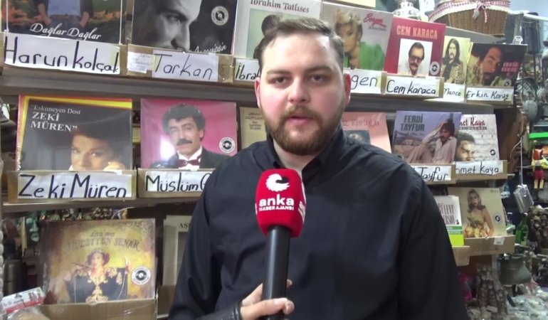 Sinop’ta 3’ncü kuşak plak satıcısı Şahinkaya: Genellikle gençlerden ve gurbetçilerden rağbet var