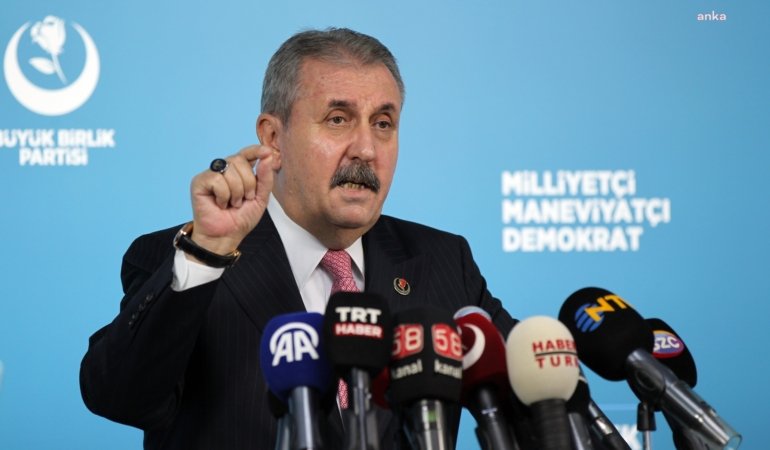 Mustafa Destici’den “Anayasa’nın 66. maddesi” çıkışı: “Değiştirilemez, konusu bile yapılamaz”