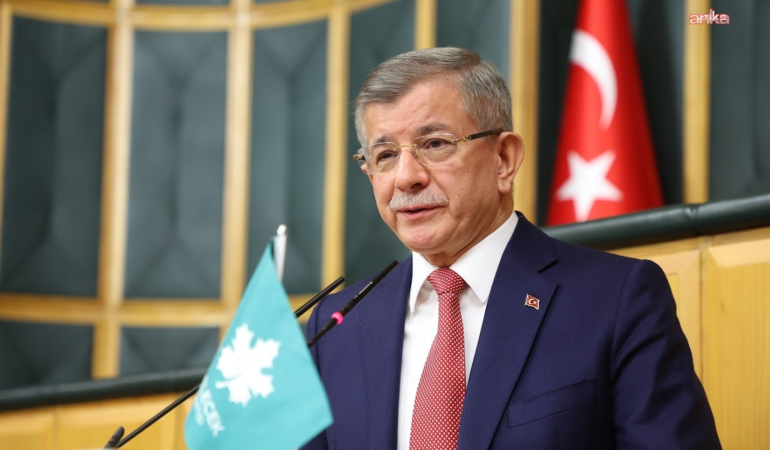 Gelecek Partisi Genel Başkanı Davutoğlu’ndan ABD’nin İsrail Büyükelçisi Huckabee’nin sözlerine tepki: “Bu bir gaf değildir; bu, açık bir yayılmacı doktrin ilanıdır”