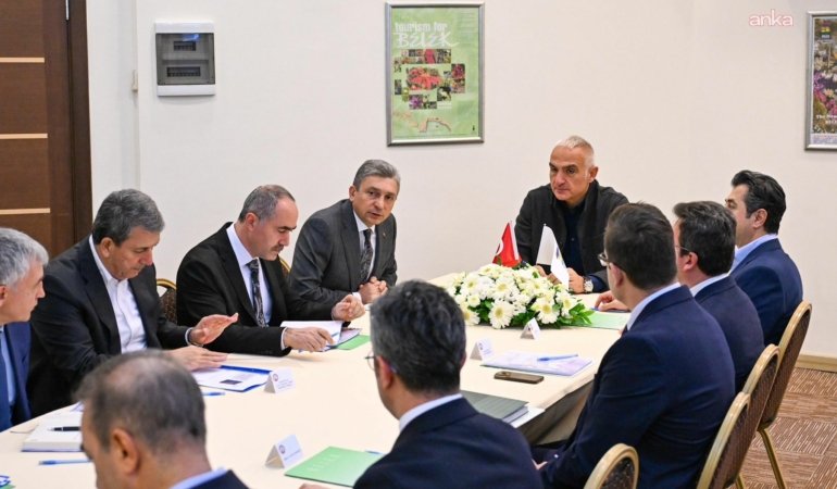 Bakan Ersoy: “Belek’te Acısu Deresi’nin denize kavuştuğu noktadaki uygunsuz yapı ve barınaklar kaldırılacak”