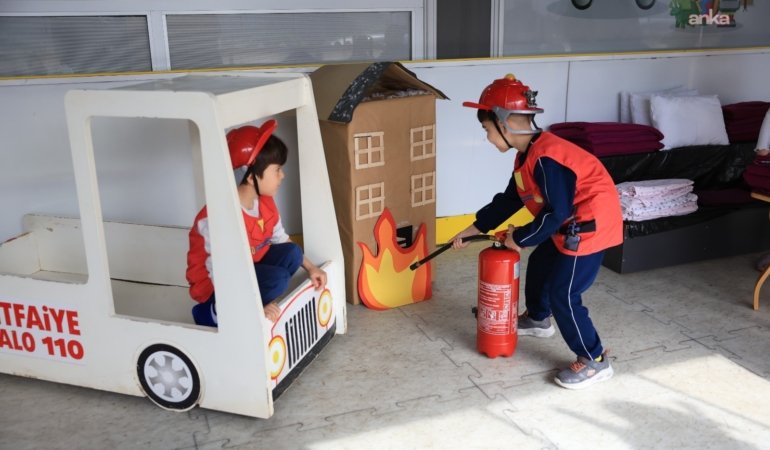 Efeler Belediyesi, miniklere afet bilinci eğitimi verdi