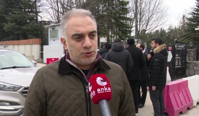 Tanju Özcan’ın gözaltına alınması… Çağlar Çağlayan: “Belediye Başkanımızın buradan elini kolunu sallayarak serbest kalması gerekir”