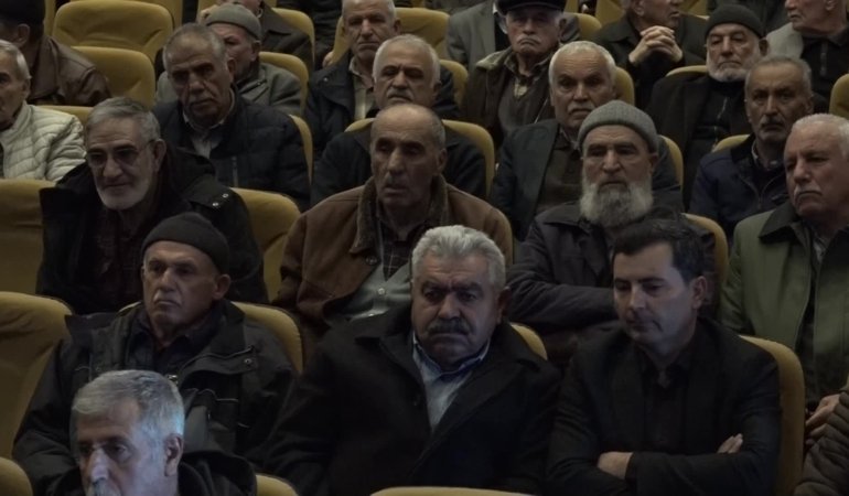 Malatya’da kayısı üreticilerine bitkisel üretim planlaması ve yeni destekleme modeli eğitimi